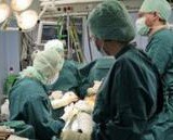 хирургам не в диковинку работать с аномальными предметами в теле пациентов