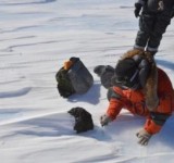 во льдах Антарктики обнаружен метеорит весом 18 кг